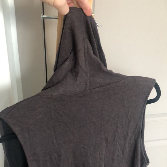 Chalet Soft Cardigan Vest - Picture 8 of 9